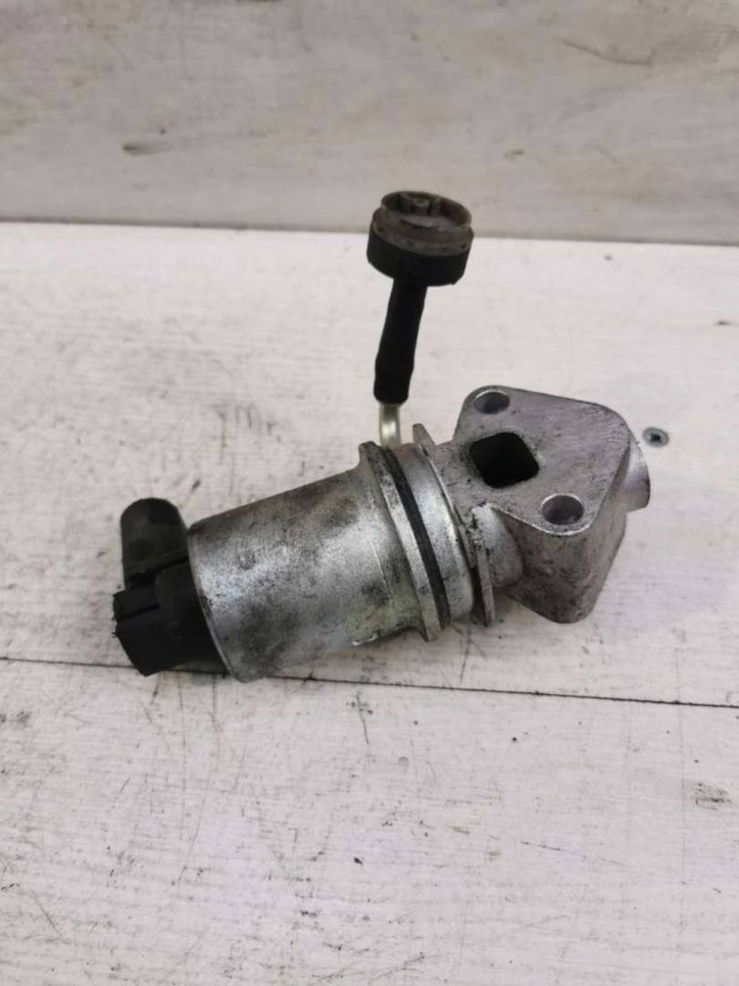 клапан EGR Skoda Fabia 1 поколение (6Y) 2002, 1.4 л., i, бензин - фото №1