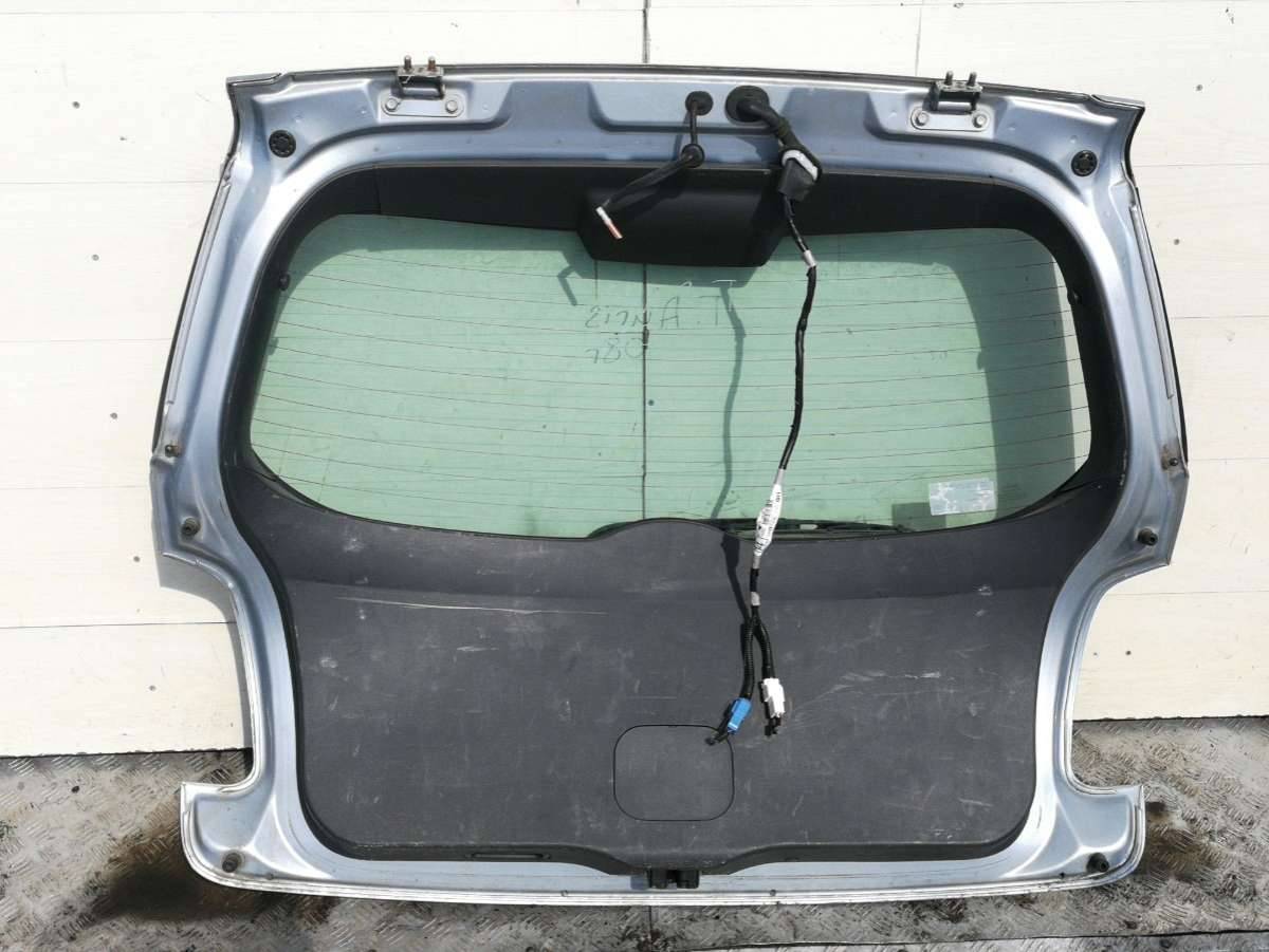 крышка багажника (дверь 3-5) Toyota Auris 1 поколение 2008 - фото №1