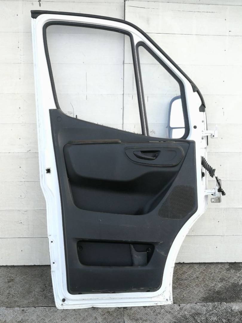 дверь передняя левая Mercedes-Benz Sprinter W907/W910 2020 - фото №1