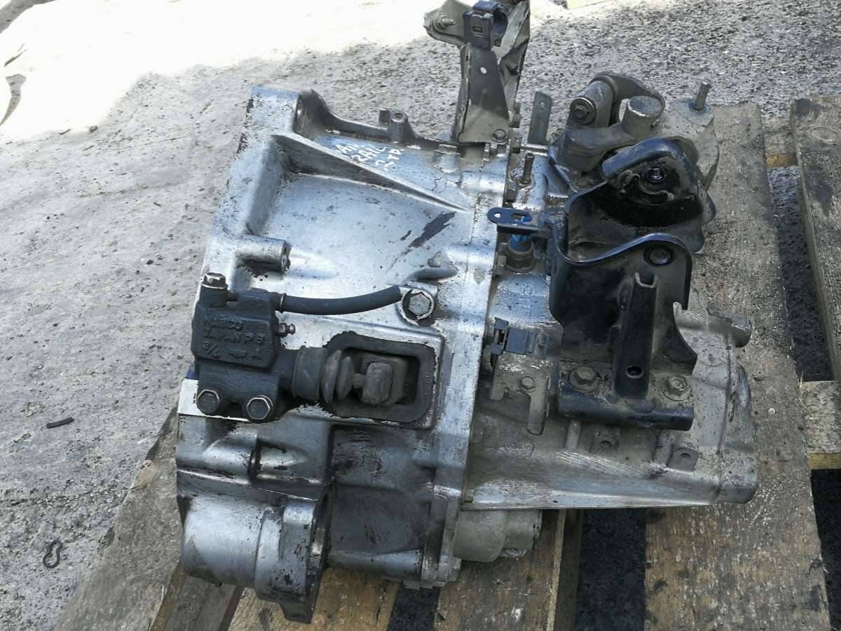 КПП механическая (МКПП) Nissan X-Trail T30 2003, 2.2 л., дизель, YD2 - фото №1
