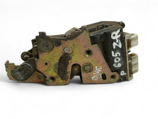 замок двери задней правой Peugeot 605 1 поколение 1994