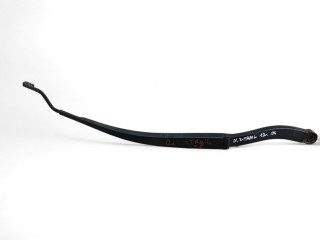 щеткодержатель (поводок стеклоочистителя, дворник) Nissan X-Trail T31 [рестайлинг] 2012