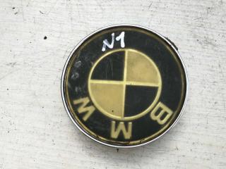 эмблема BMW X5 E70 2008