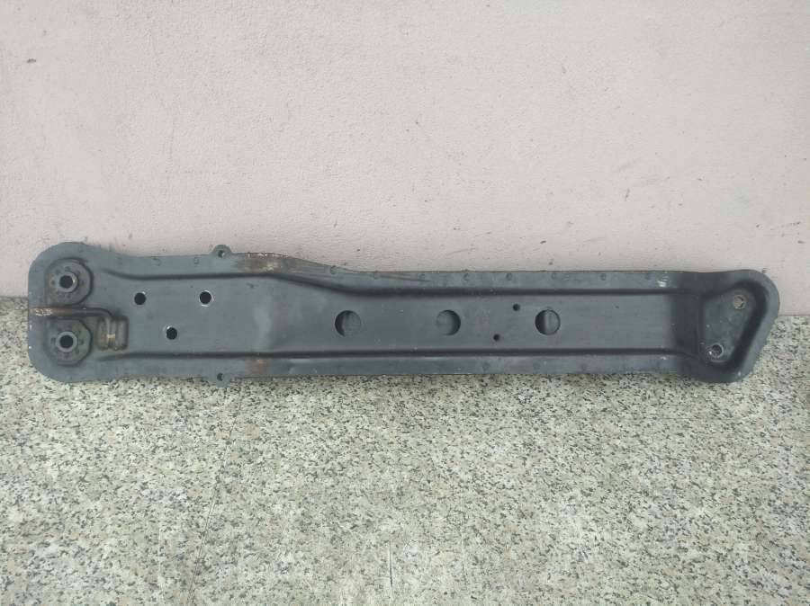 балка под радиатор Hyundai Matrix 1 поколение 2005, 1.5 л., хетчбэк 5 дв. - фото №1