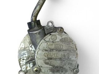 насос вакуумный Mercedes-Benz A-Класс W168 2001, 1.7 л., дизель