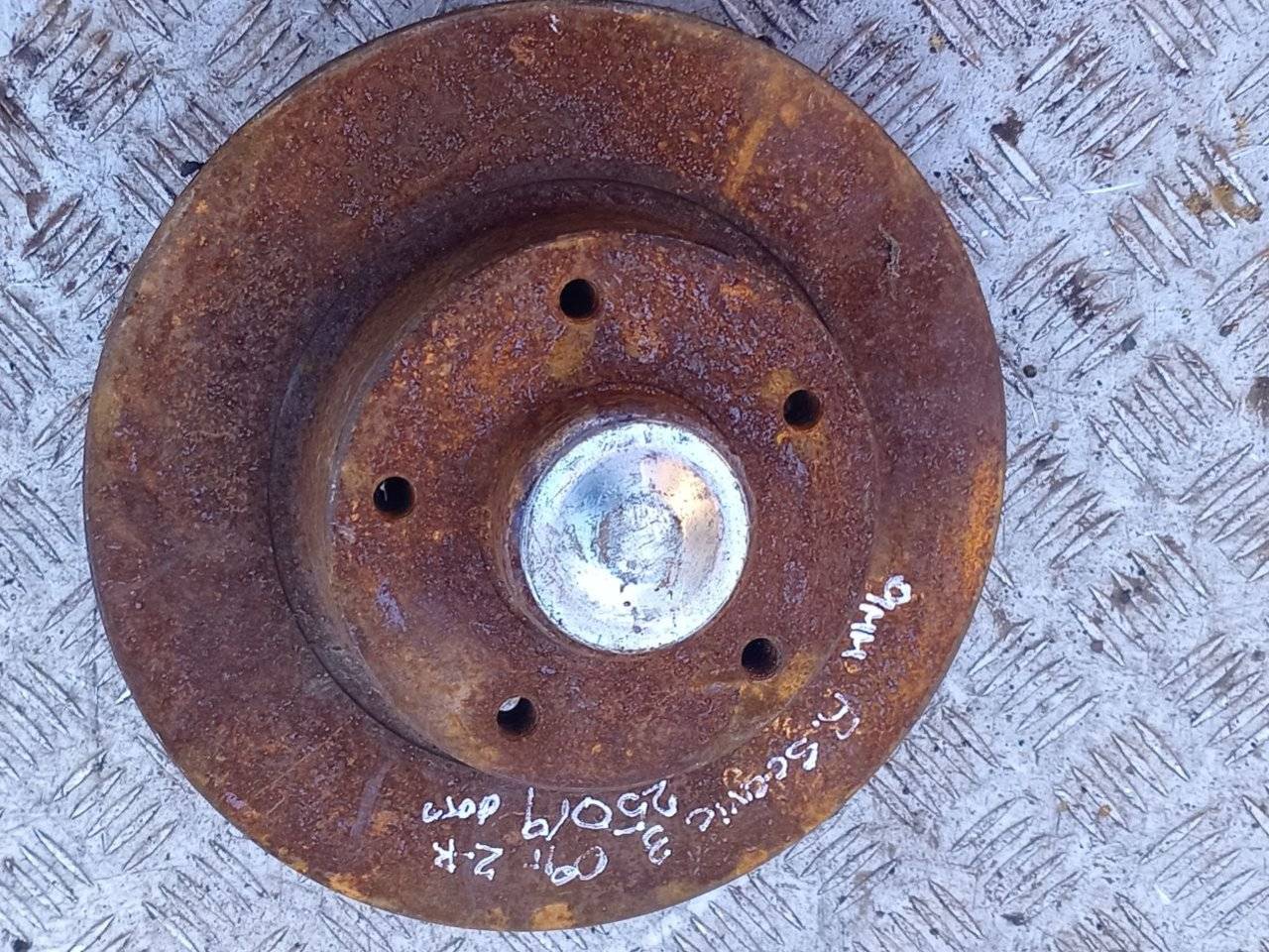 ступица задняя правая Renault Scenic 3 поколение 2009 - фото №1