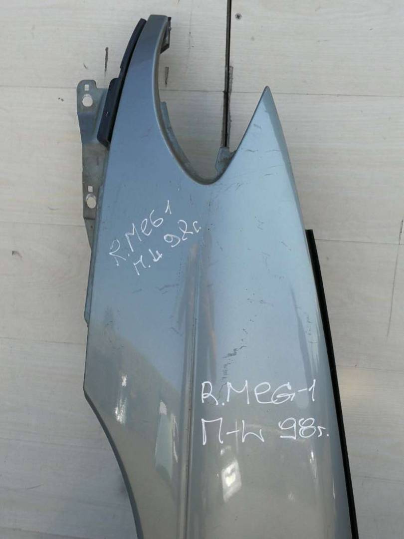 крыло переднее левое Renault Megane 1 поколение 1998 - фото №1