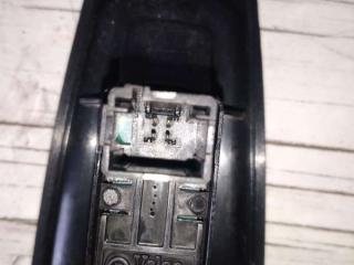 кнопка стеклоподъемника двери Citroen C4 1 поколение 2009, 1.6 л., дизель, седан