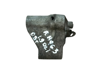 кронштейн двигателя Renault Megane 3 поколение 2009, 1.9 л., дизель