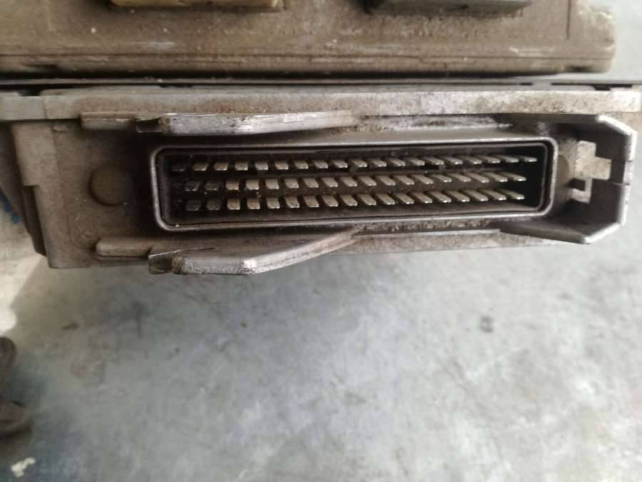 блок управления двигателем Citroen Xantia 1 поколение 1998, 2.1 л., дизель, хетчбэк 5 дв. - фото №1