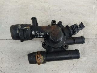 корпус термостата Renault Scenic 2 поколение 2004, DCi, DCi