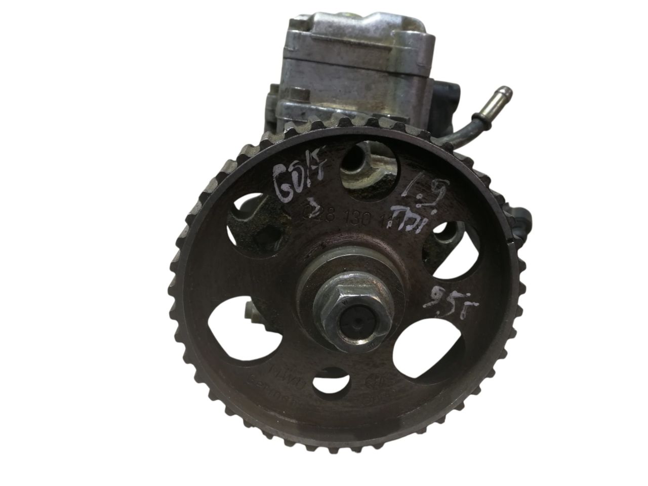 ТНВД Volkswagen Golf 3 поколение 1995, 1.9 л., дизель, 0460404985 - фото №1