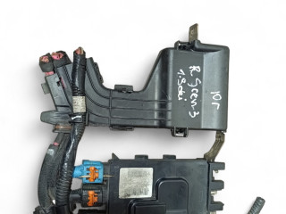 блок предохранителей Renault Scenic 3 поколение 2010, 1.5 л., дизель