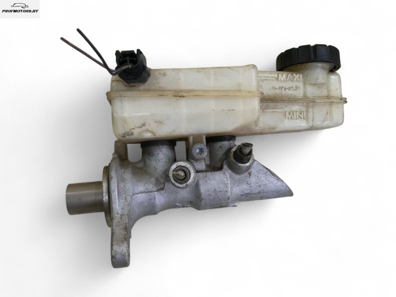 цилиндр тормозной главный Renault Megane 3 поколение 2009, 480910009R - фото №1