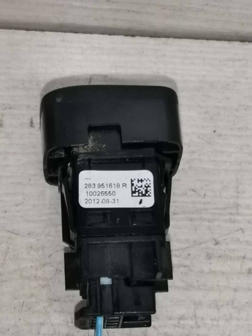 реле (прочие) Renault Zoe 1 поколение 2016 - фото №1