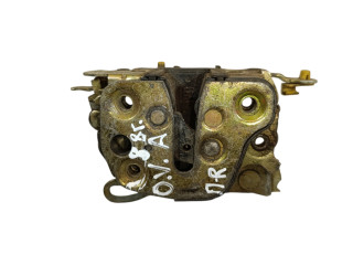 замок двери передней правой Opel Vectra A 1988