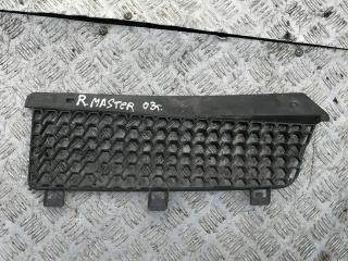заглушка (решетка) в бампер Renault Master 2 поколение 2003