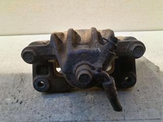 суппорт задний левый Hyundai Trajet 1 поколение 2003