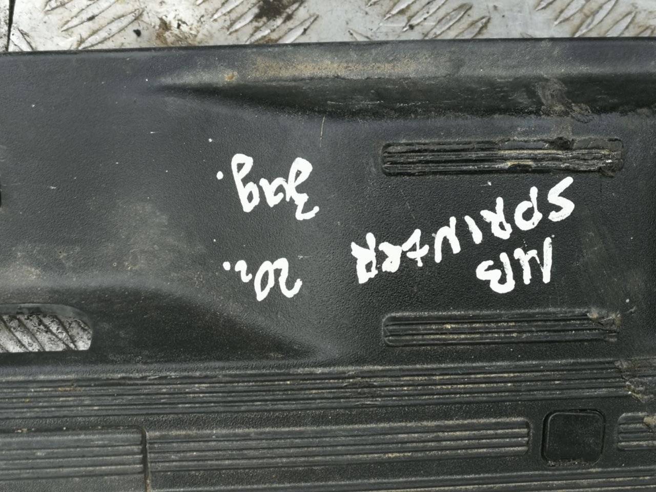 молдинг крыла Mercedes-Benz Sprinter W907/W910 2020 - фото №1