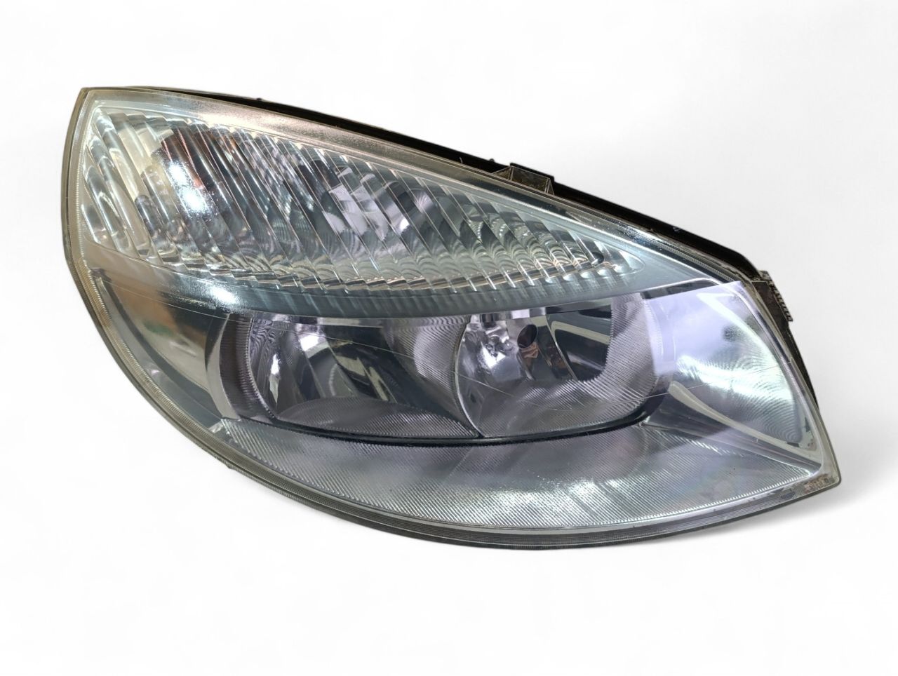 фара правая Renault Scenic 2 поколение 2005 - фото №1