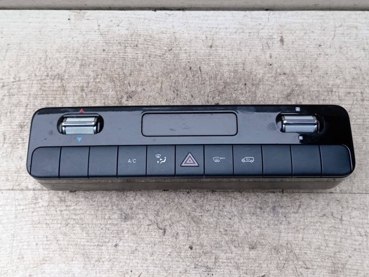 блок управления печки / климат-контроля Mercedes-Benz Sprinter W907/W910 2020, A9079054806 - фото №1