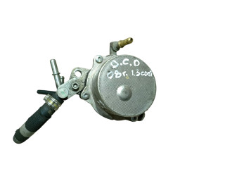 насос вакуумный Opel Corsa D 2008, 1.3 л., дизель