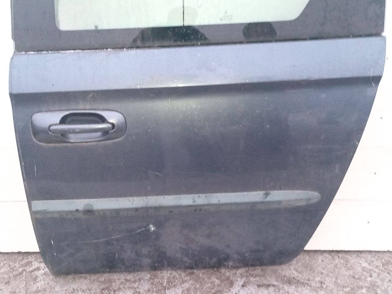 дверь сдвижная Chrysler Voyager 4 поколение 2002 - фото №1