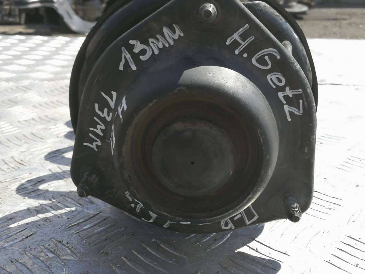 стойка передняя правая Hyundai Getz 1 поколение 2005, 1.5 л., дизель - фото №1