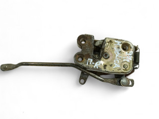 замок двери передней правой Mitsubishi Delica 4 поколение 1997