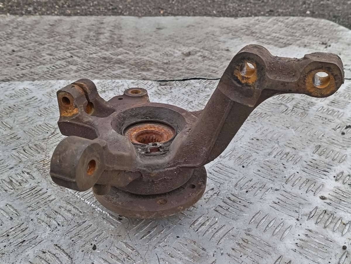 ступица передняя правая Renault Modus 1 поколение 2005 - фото №1