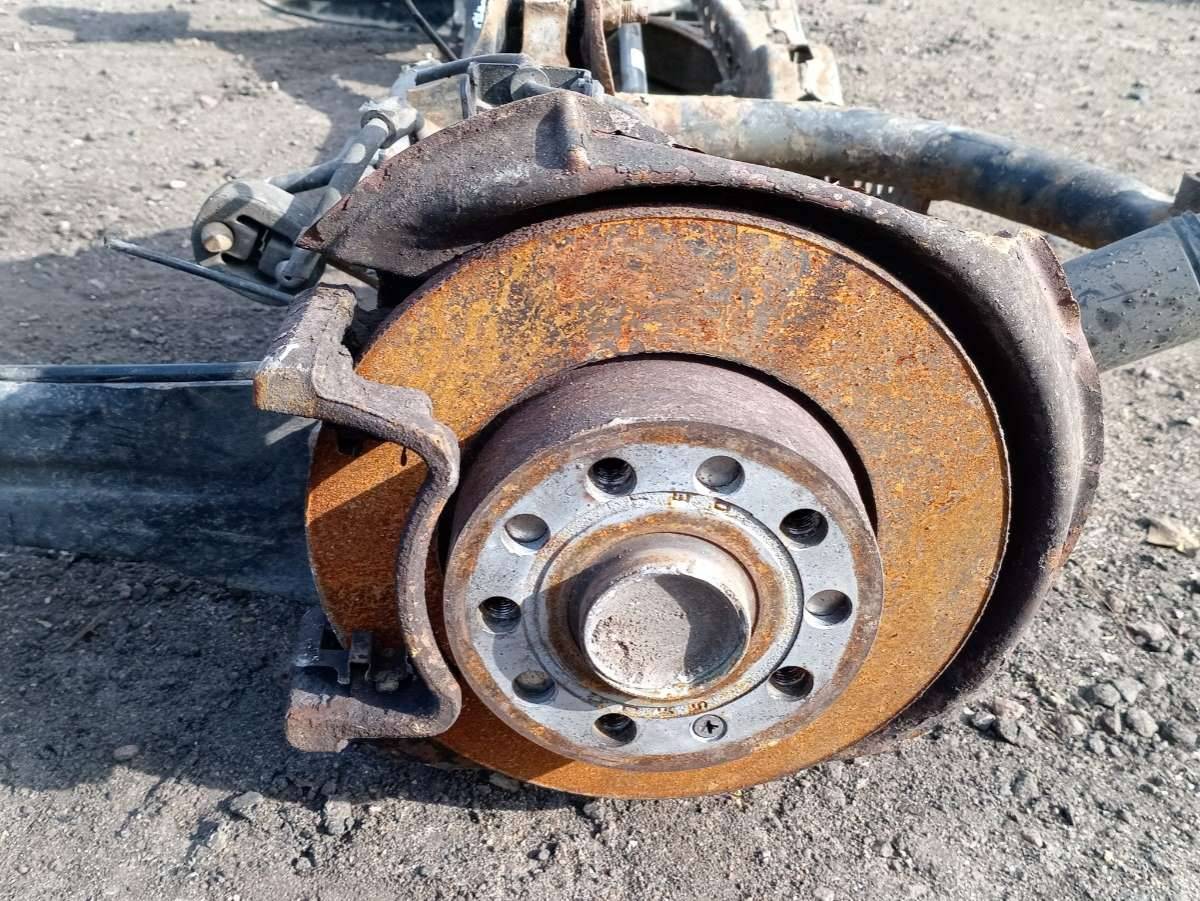 балка подвески задняя Volkswagen Touran 1 поколение 2003 - фото №1