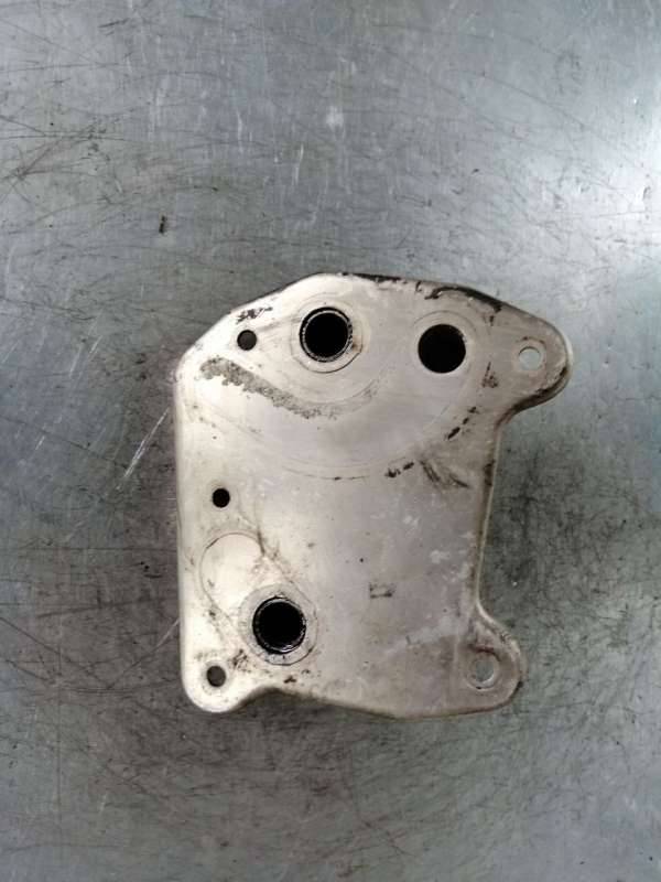 радиатор масляный Mercedes-Benz C-Класс W203/S203/CL203 2000, 2.2 л., дизель, седан - фото №1