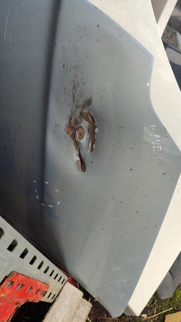 капот Toyota Auris 1 поколение 2008 - фото №1