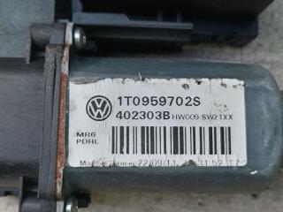 моторчик стеклоподъемника передний левый Skoda Octavia 2 поколение (A5) [рестайлинг] 2011