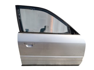 дверь передняя правая Audi A6 4A/C4 1997