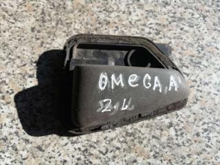 ручка внутренняя задняя левая Opel Omega A [рестайлинг] 1991, 1.8 л., i, бензин, седан