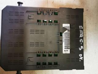 блок предохранителей Citroen C5 1 поколение 2004