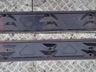 молдинг крыла заднего правого Volkswagen Transporter T5 2005