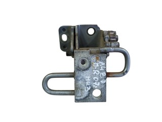 петля двери Audi A4 B7 2007