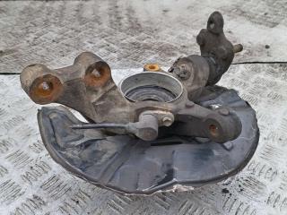 ступица передняя левая Toyota Avensis 1 поколение (T220) 2000