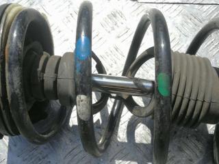 стойка передняя правая Renault Megane 2 поколение 2005