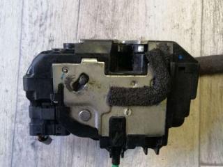 замок двери задней левой Nissan Qashqai 1 поколение 2008, 1.5 л., дизель