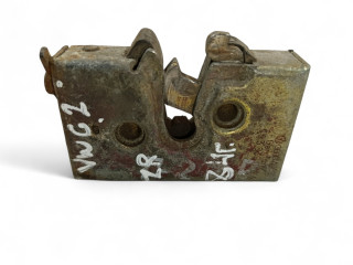 замок двери задней правой Volkswagen Golf 2 поколение 1984