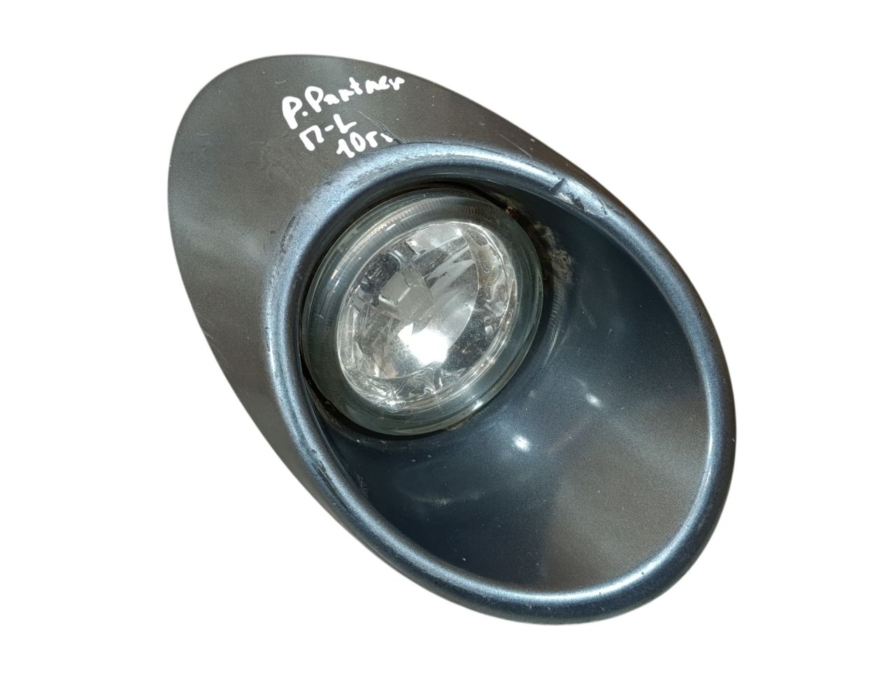 фара противотуманная левая Peugeot Partner 2 поколение (B9) 2009 - фото №1