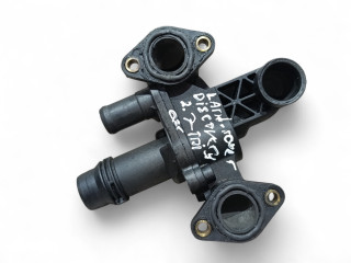 фланец (тройник) системы охлаждения Land Rover Discovery 3 поколение 2007, 2.7 л., дизель