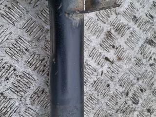 стойка передняя правая Volkswagen Touran 1 поколение 2004