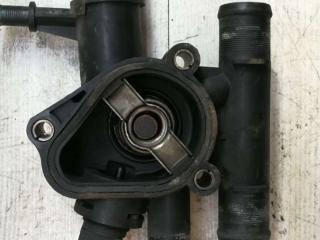 корпус термостата Renault Laguna 2 поколение 2004, DCi, DCi