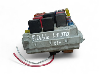 блок предохранителей Fiat Doblo 1 поколение 2001, 1.9 л., дизель
