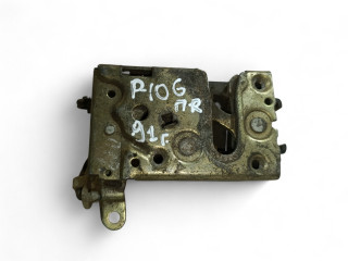 замок двери передней правой Peugeot 106 1 поколение 1991