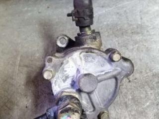 насос вакуумный Toyota Previa 2 поколение XR30 2004, 2.0 л., дизель, хетчбэк 5 дв.